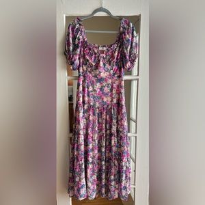 ASTR The Label short sleeve floral midi dress. Size Large.